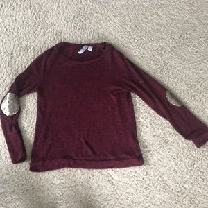 Maroon sweater